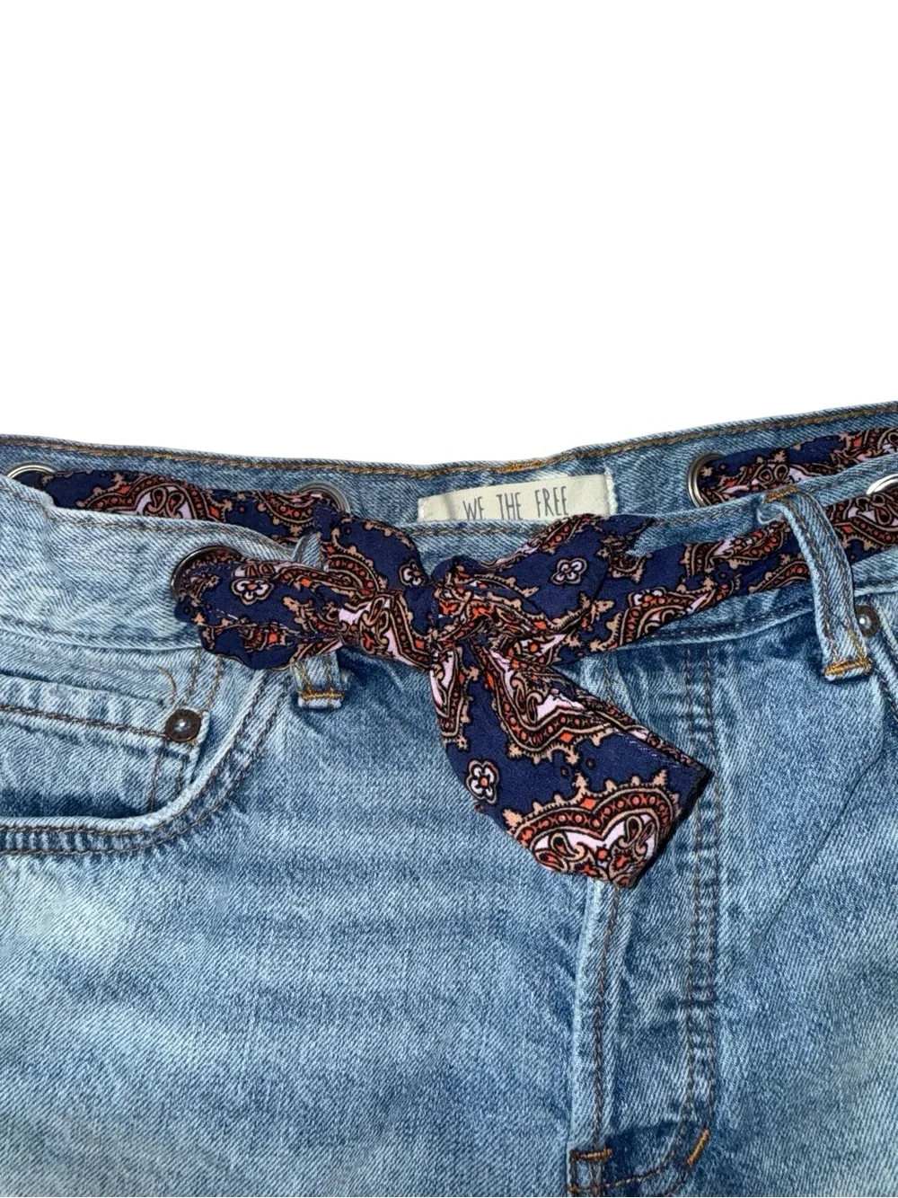 Free People We The Free Size 28 Distressed Denim Cutoff Shorts Paisley Belt